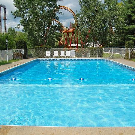 Wakita Court Motel 昆斯伯里 外观 照片
