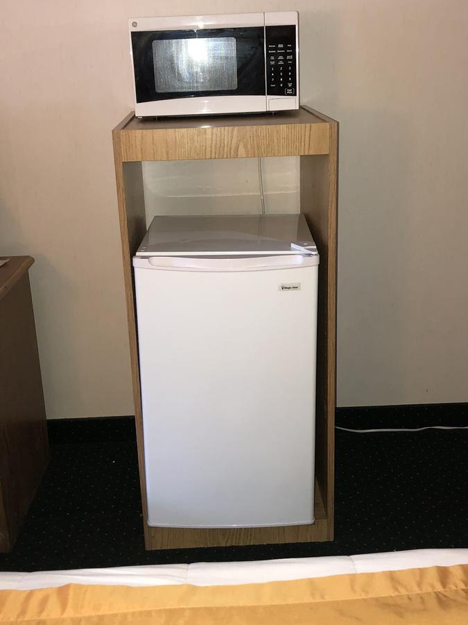 Wakita Court Motel 昆斯伯里 外观 照片