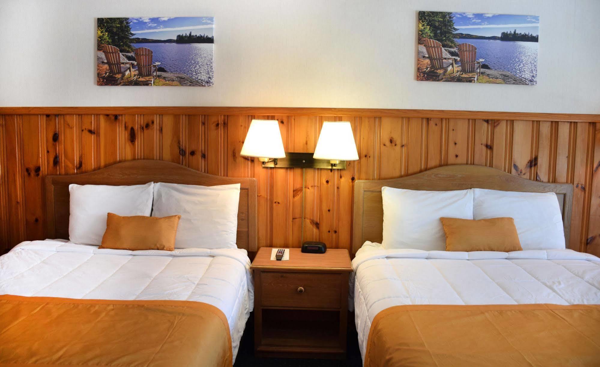 Wakita Court Motel 昆斯伯里 外观 照片