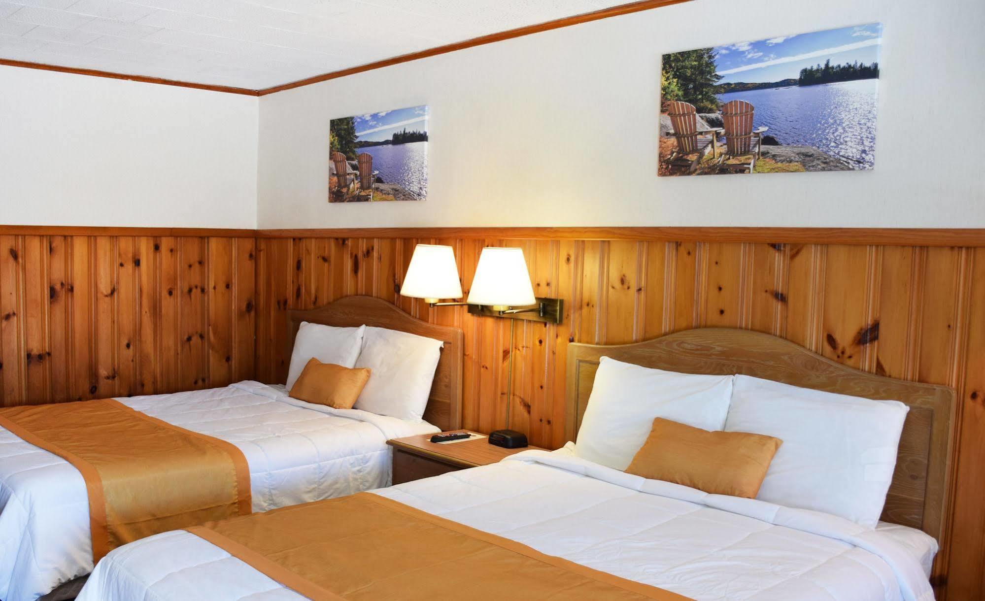 Wakita Court Motel 昆斯伯里 外观 照片